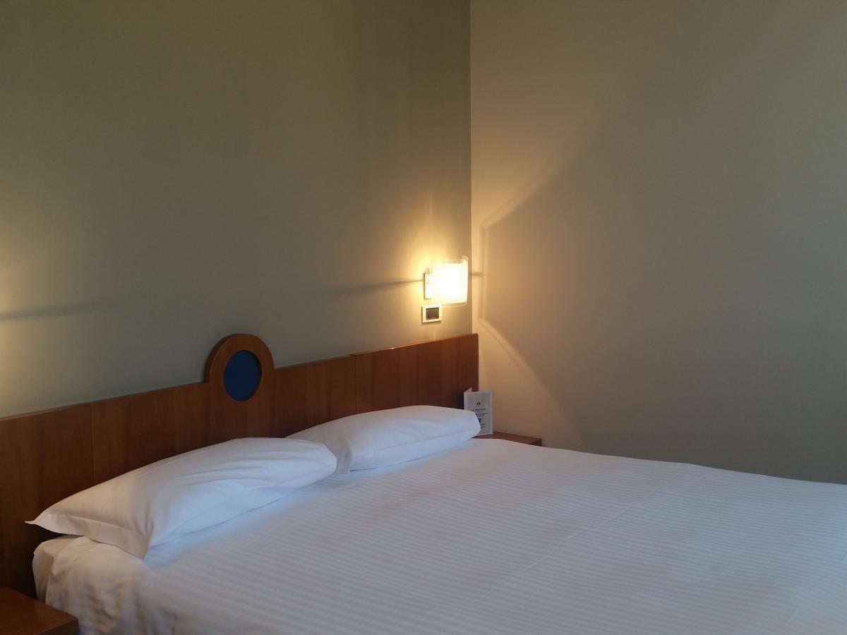 City Hotel Varese Kültér fotó