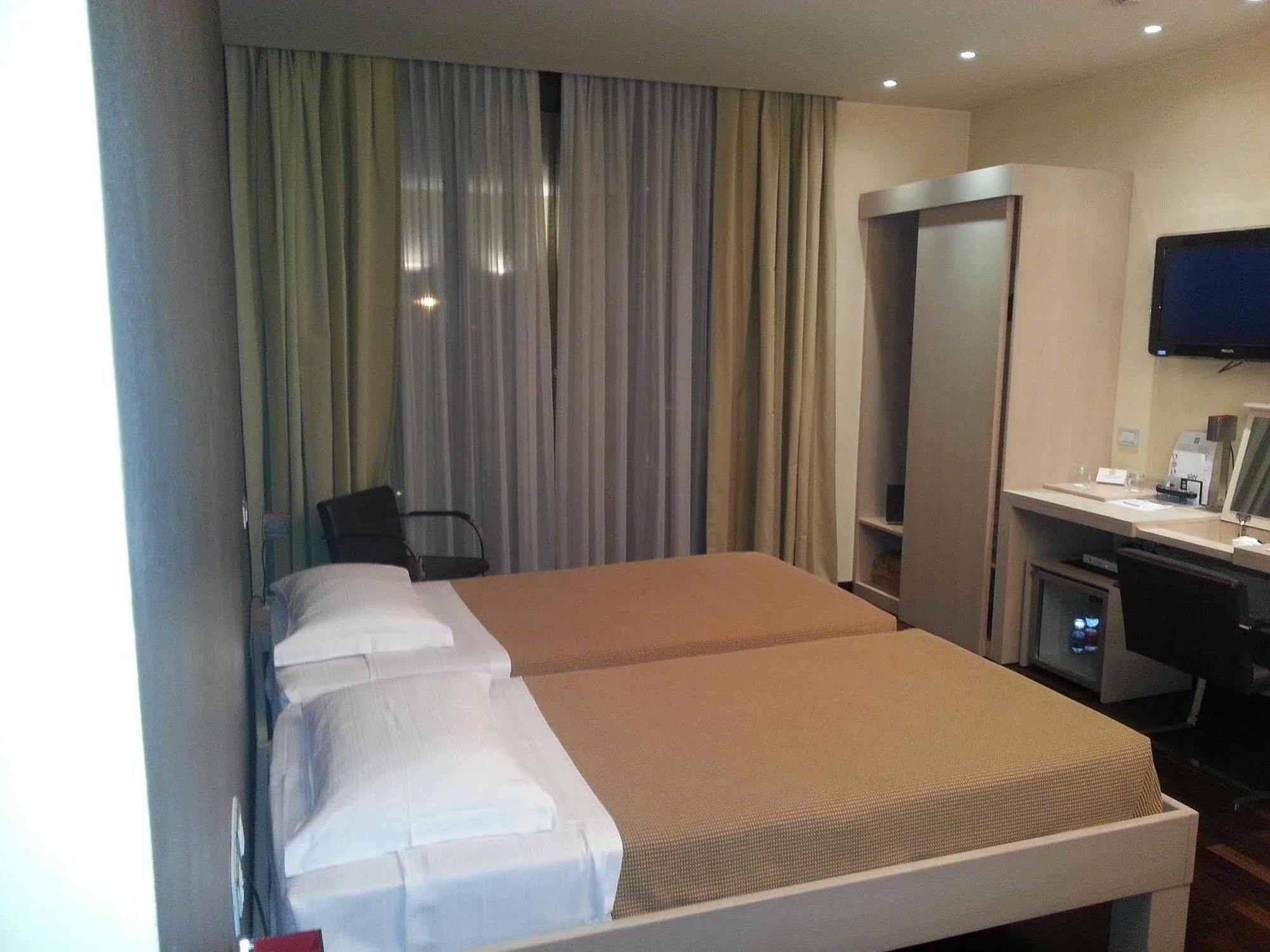 City Hotel Varese Kültér fotó