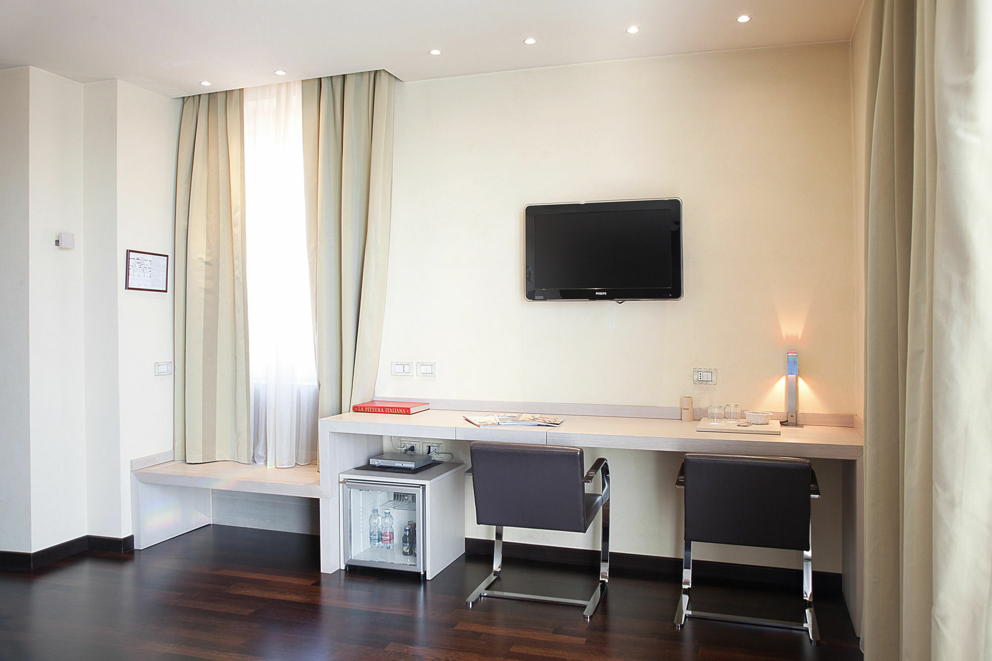 City Hotel Varese Kültér fotó
