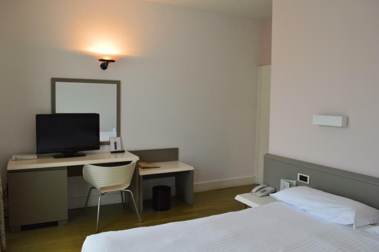 City Hotel Varese Kültér fotó