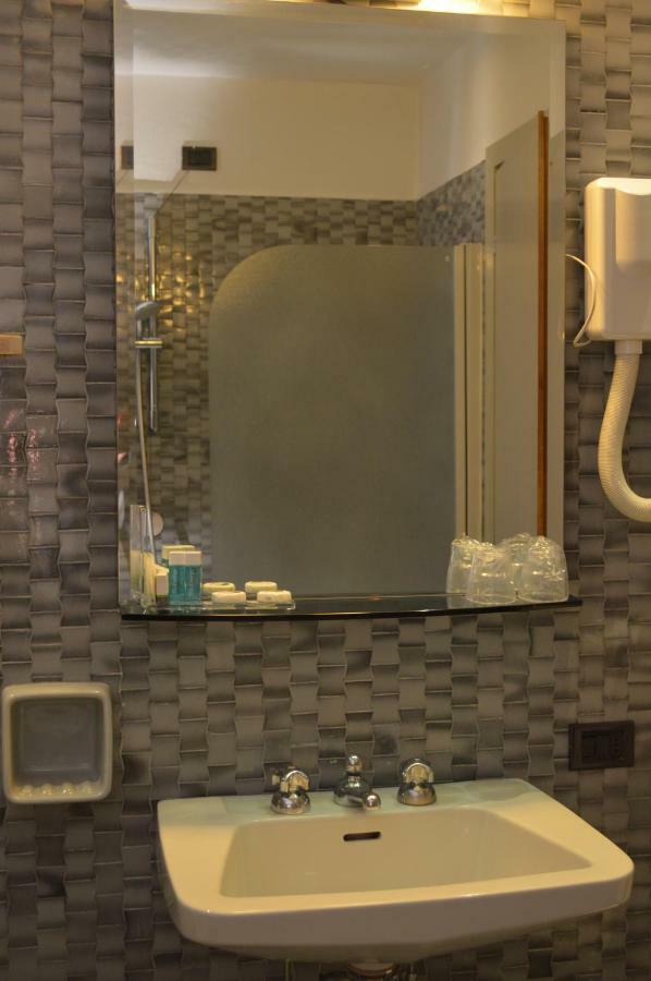 City Hotel Varese Kültér fotó