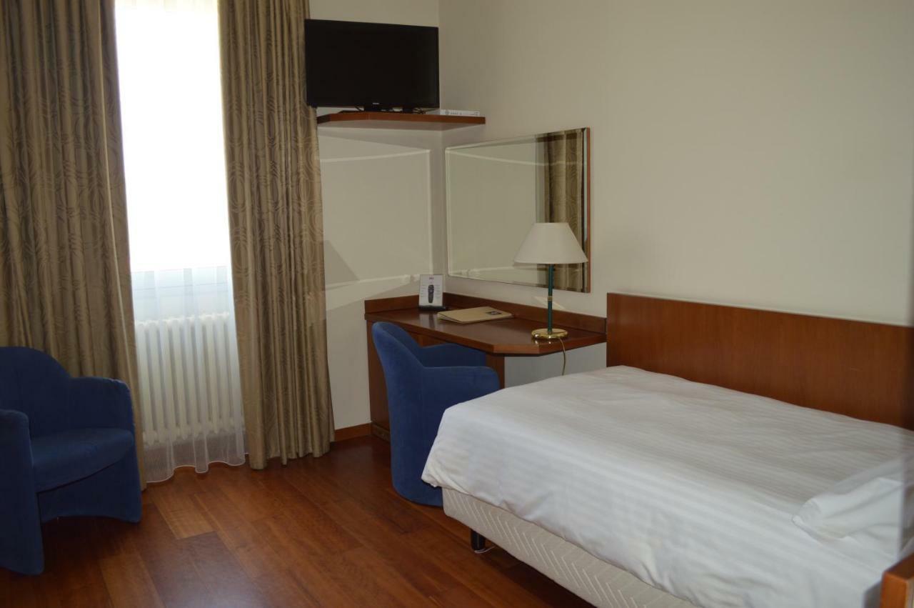 City Hotel Varese Kültér fotó