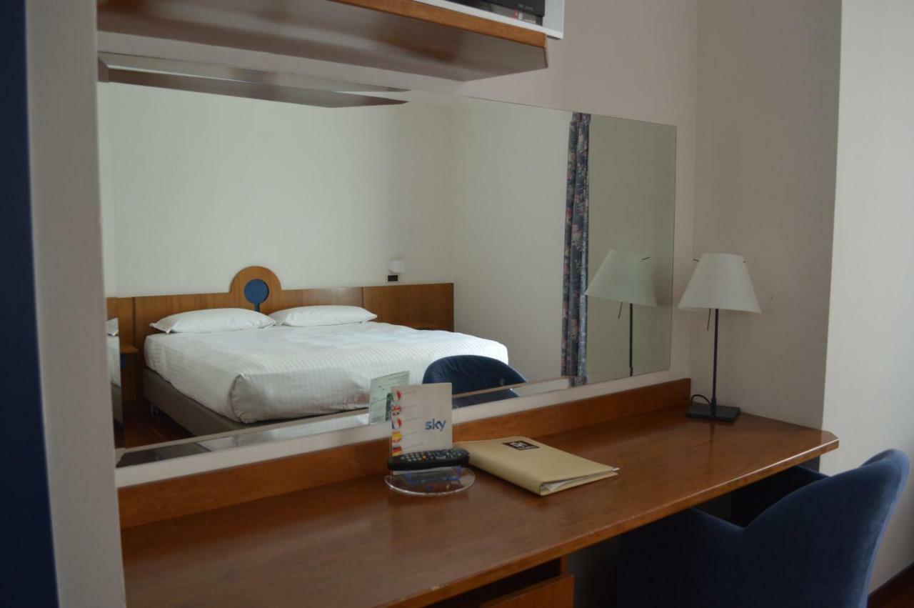 City Hotel Varese Kültér fotó